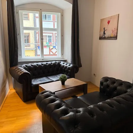 Homy Downtown Elegance Apartment